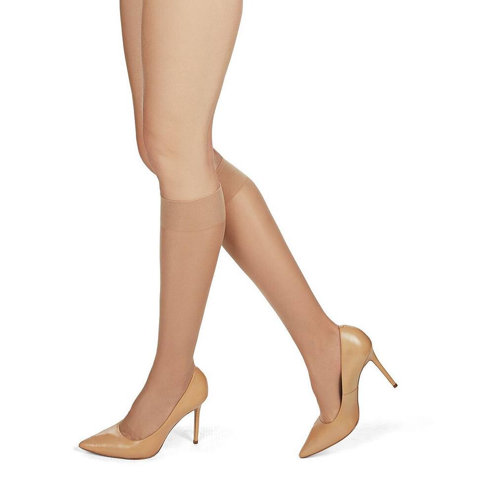 Шелковистые суперпрозрачные чулки до колена MeMoi, цвет Honey
Шелковистые суперпрозрачные чулки до колена MeMoi, цвет Honey