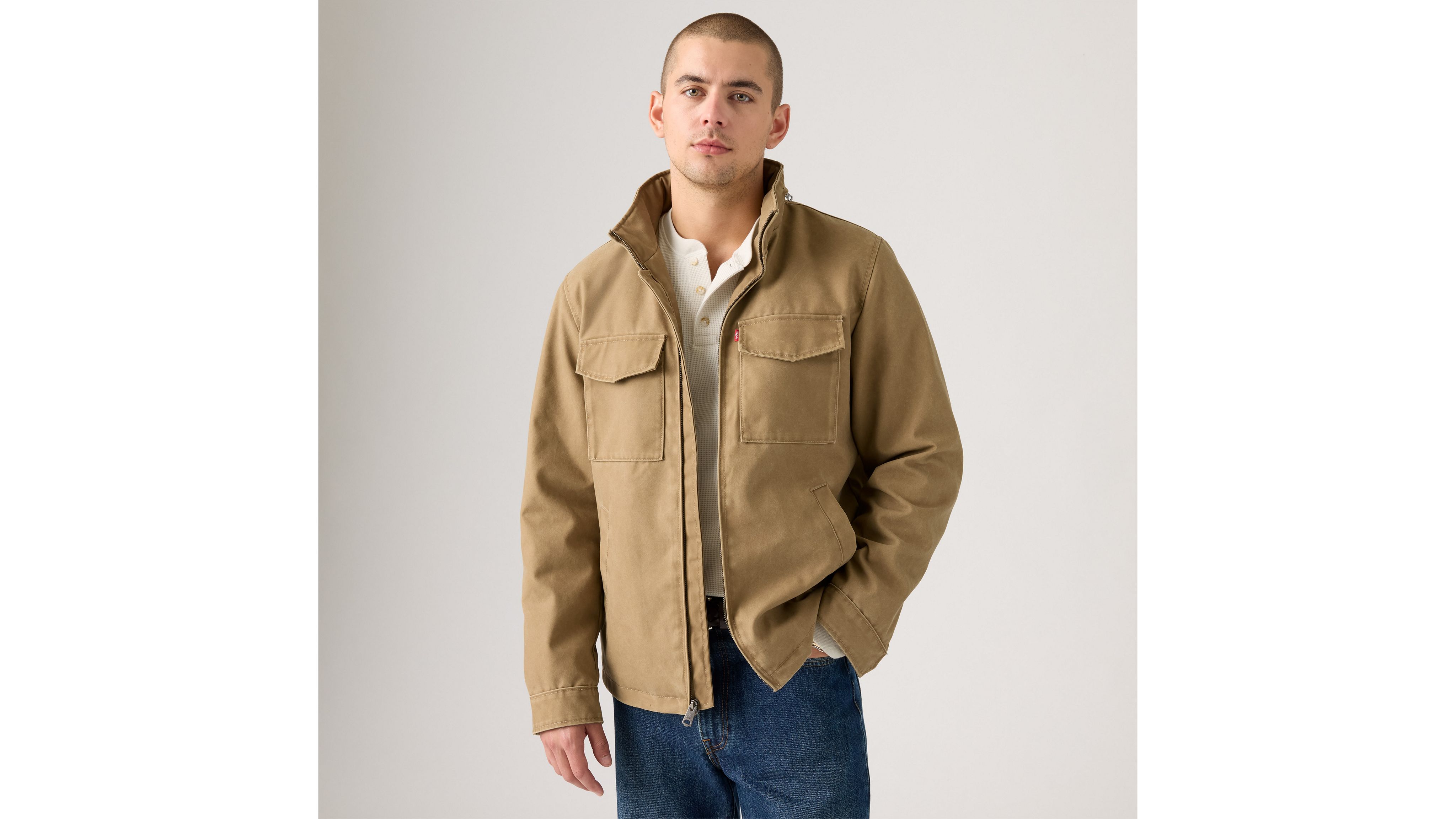 Куртка в стиле милитари с двумя нагрудными карманами Levi's, Khaki - Black
Куртка в стиле милитари с двумя нагрудными карманами Levi's, Khaki - Black