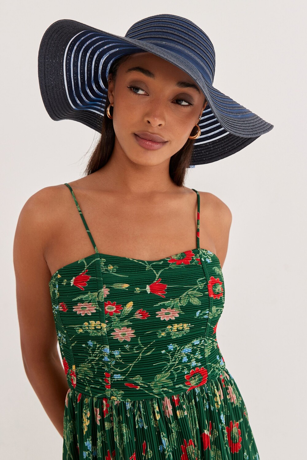 Шляпа для особых случаев Next, синий
Шляпа для особых случаев Next, синий