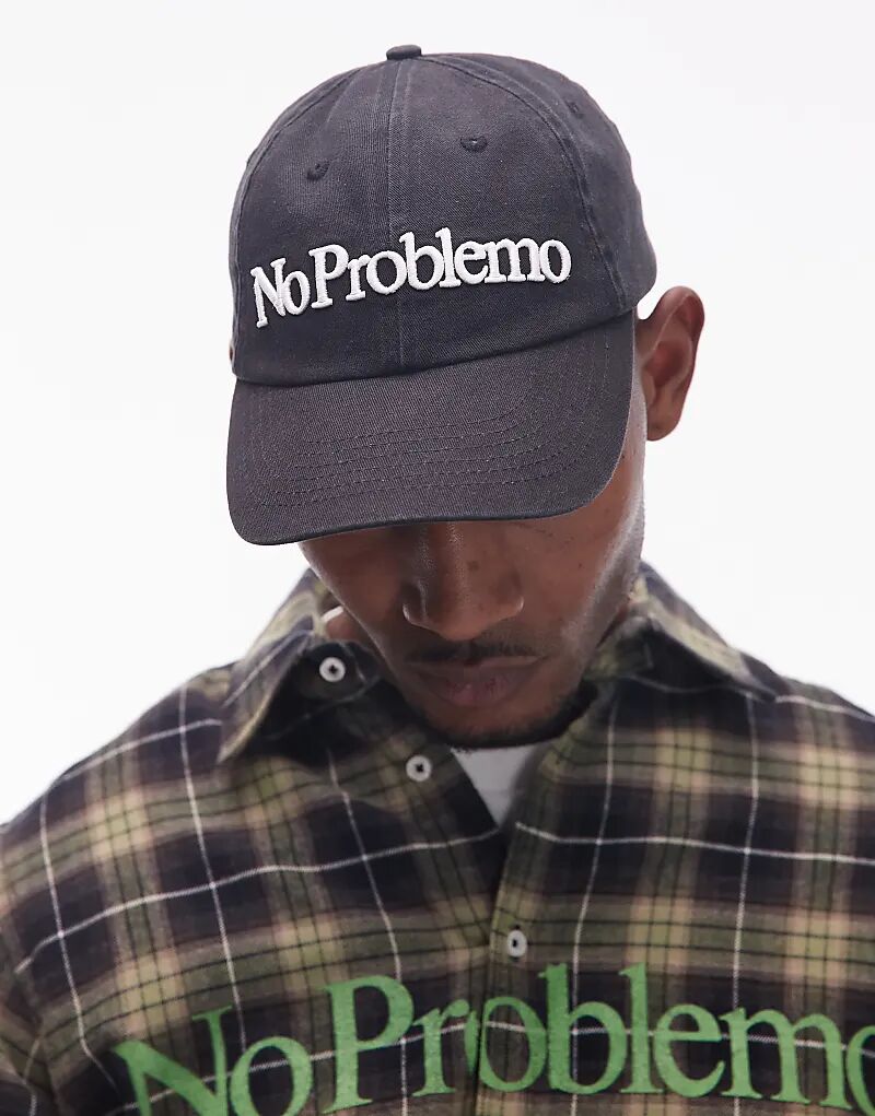 Черная кепка с логотипом No Issueo
Черная кепка с логотипом No Issueo