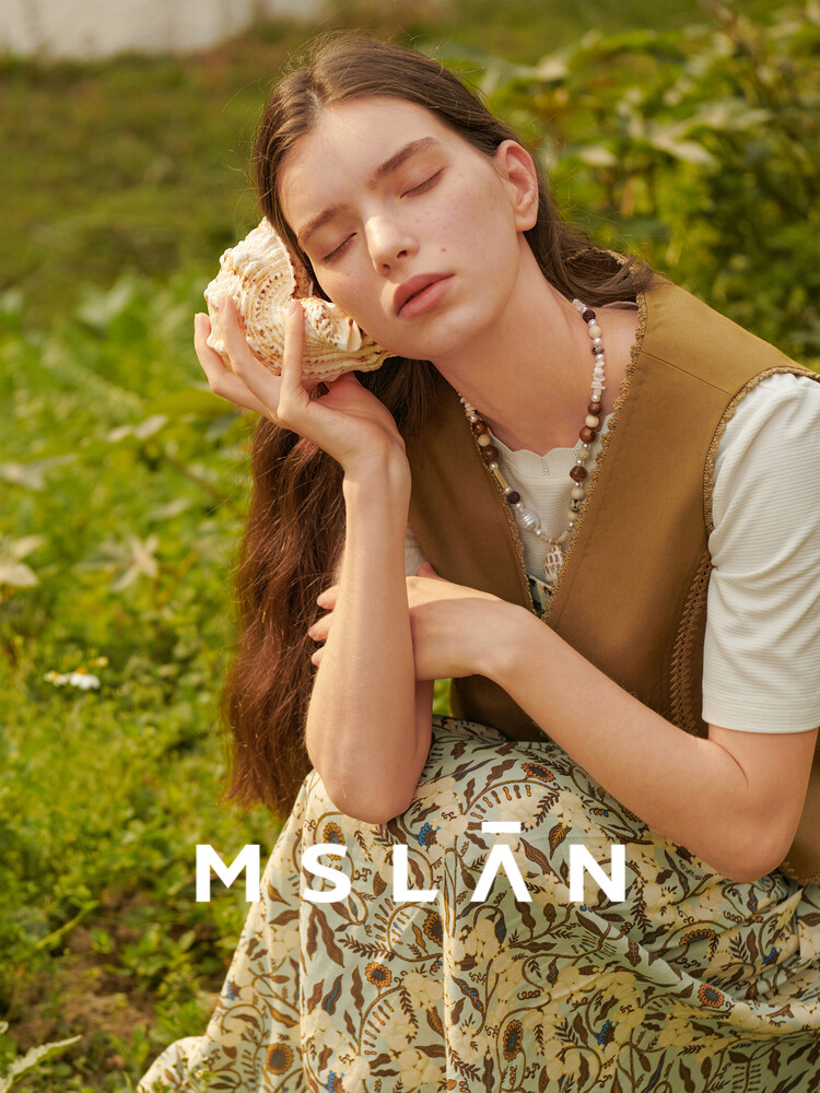 Жилет кружевной MSlan, коричневый
Жилет кружевной MSlan, коричневый