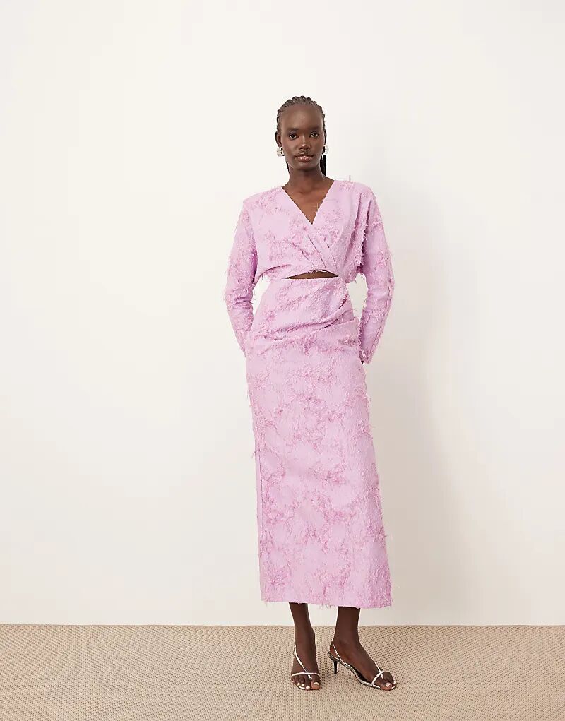 Длинное платье ARRANGE с длинными рукавами и вырезами, светло-розового цвета
Длинное платье ARRANGE с длинными рукавами и вырезами, светло-розового цвета