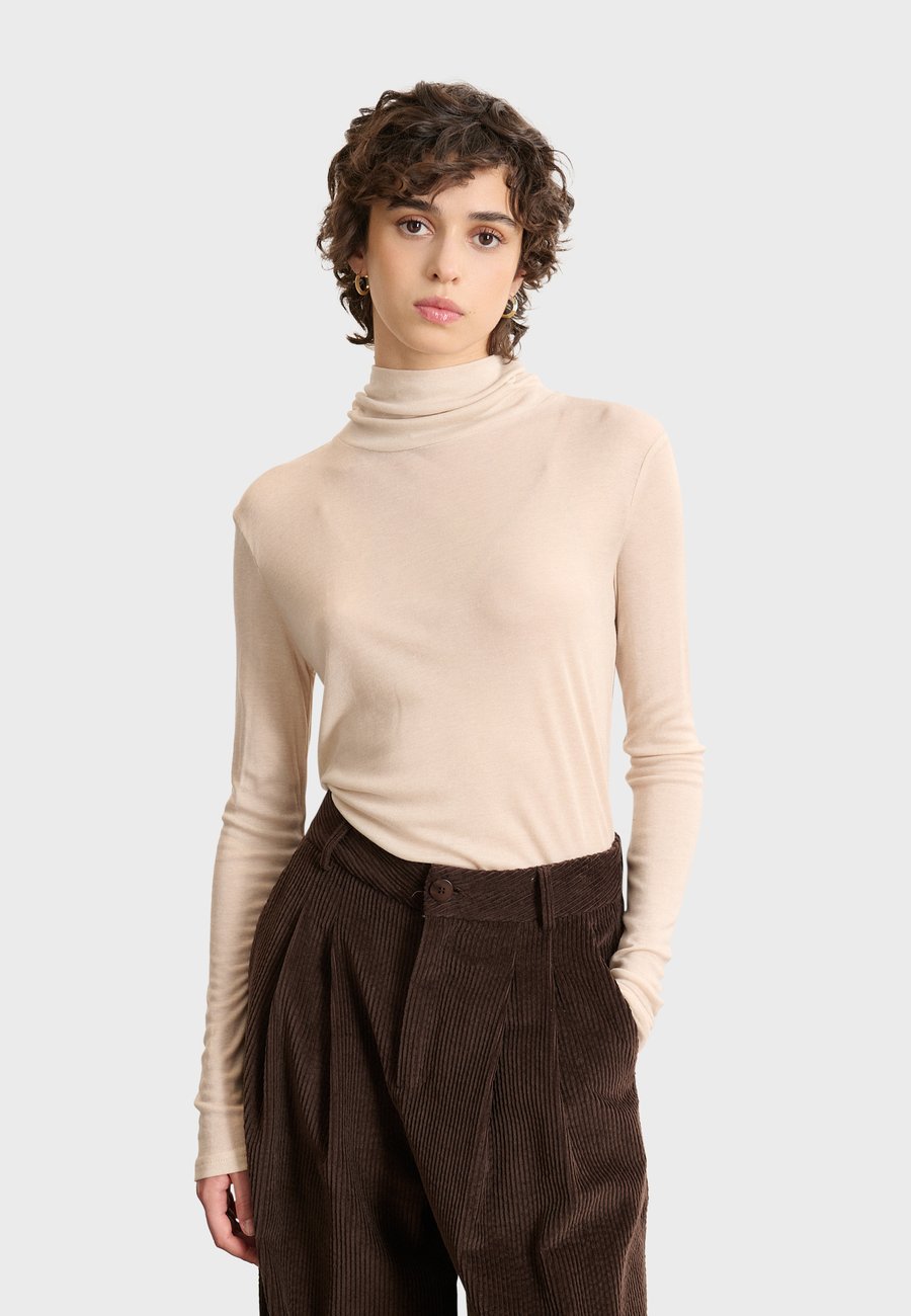 Джемпер Garance Paris BERNE, Light Beige/Beige
Джемпер Garance Paris BERNE, Light Beige/Beige