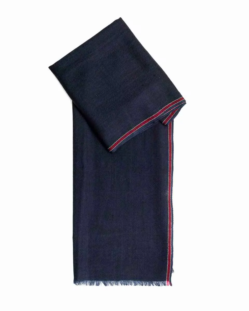 Мужской темно-синий шерстяной шарф PuroEgo, тёмно-синий
Мужской темно-синий шерстяной шарф PuroEgo, тёмно-синий