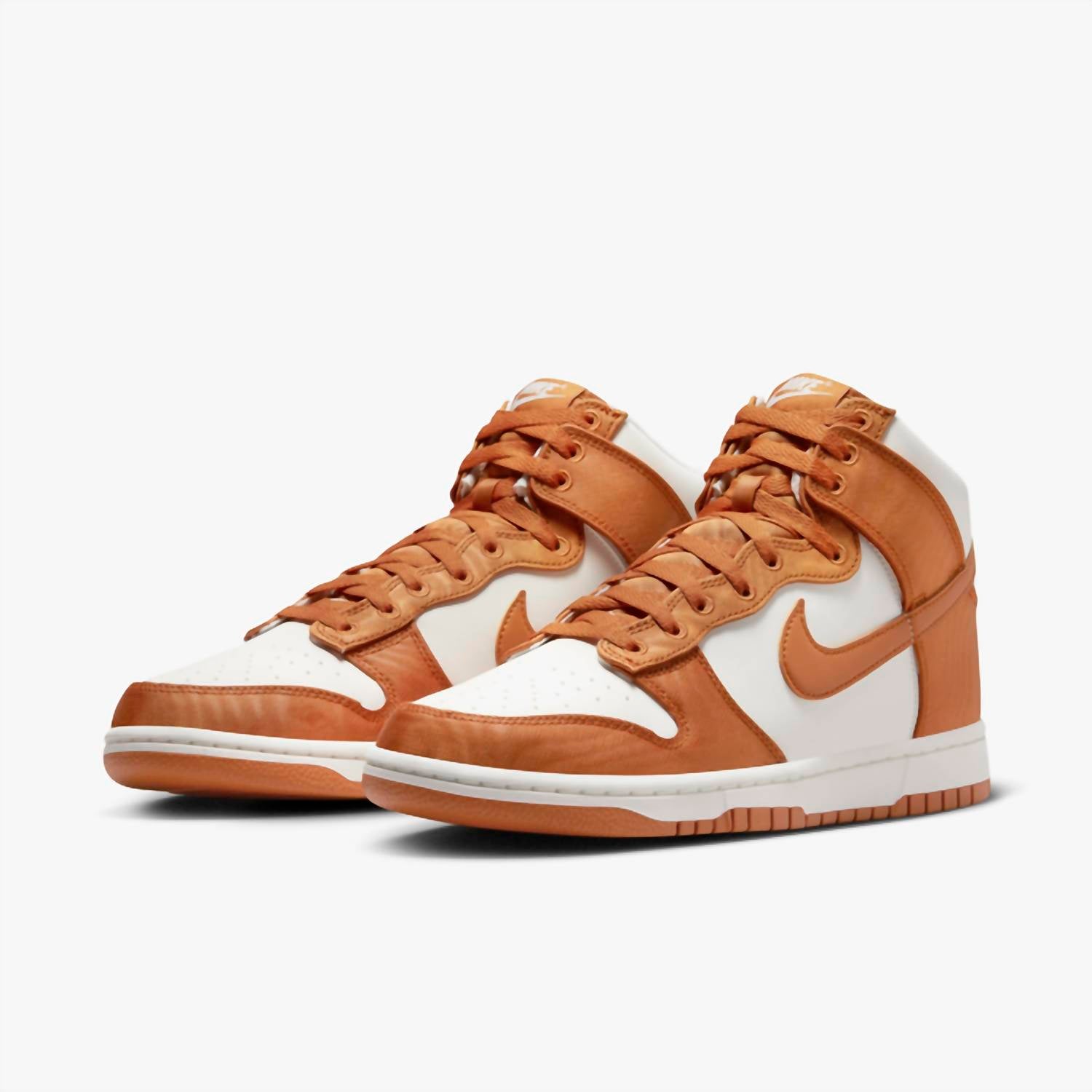 Мужские кроссовки Dunk High Retro Se в цвете Monarch Sail Nike, monarch sail
Мужские кроссовки Dunk High Retro Se в цвете Monarch Sail Nike, monarch sail
