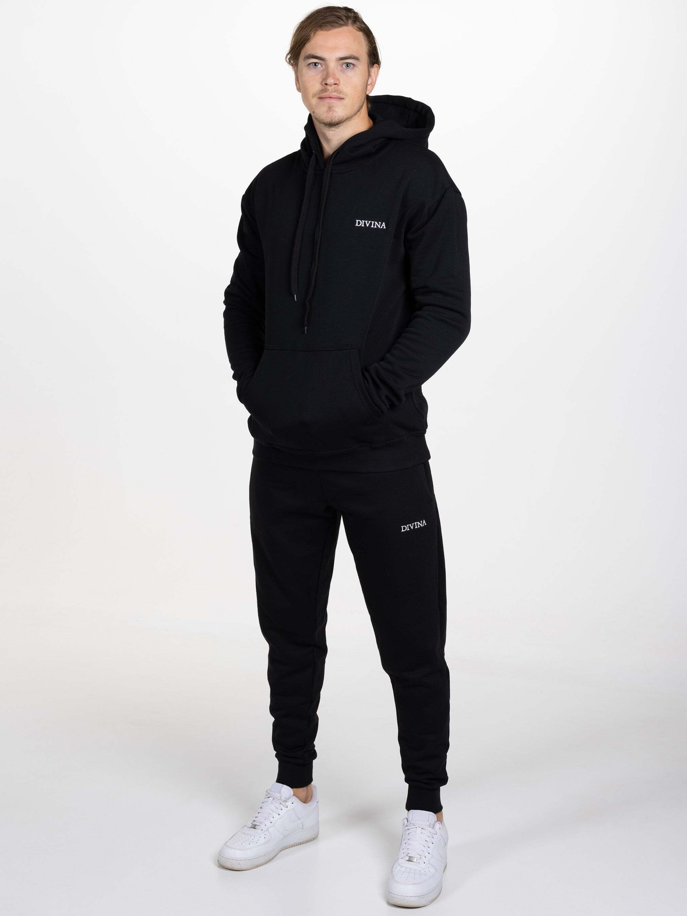 Divina Брюки с зауженным низом 'Comfy' в черном цвете
Divina Брюки с зауженным низом 'Comfy' в черном цвете