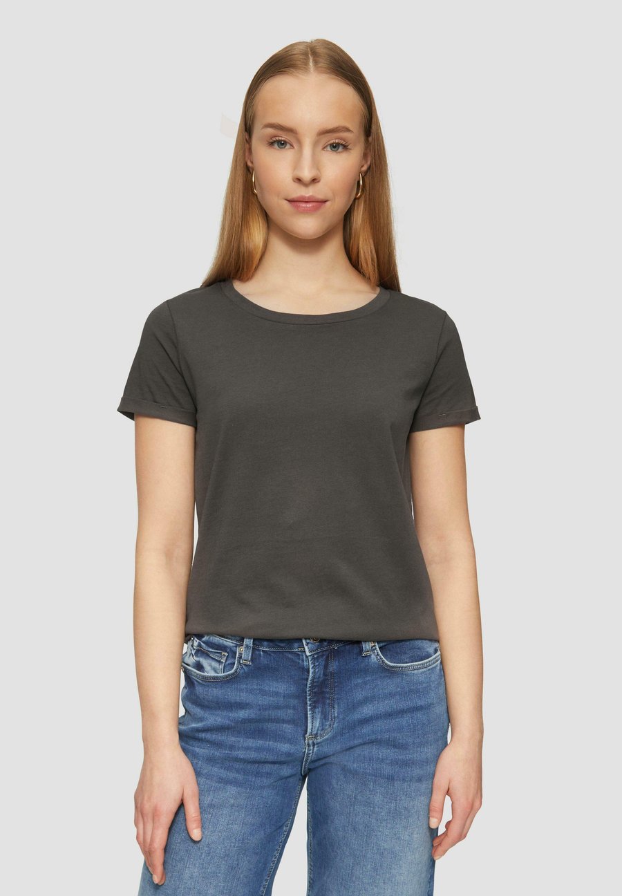 Футболка QS MIT RUNDHALSAUSSCHNITT, Dunkelgrau/Anthracite, Черный, Футболка QS MIT RUNDHALSAUSSCHNITT, Dunkelgrau/Anthracite
Футболка QS MIT RUNDHALSAUSSCHNITT, Dunkelgrau/Anthracite, Черный, Футболка QS MIT RUNDHALSAUSSCHNITT, Dunkelgrau/Anthracite