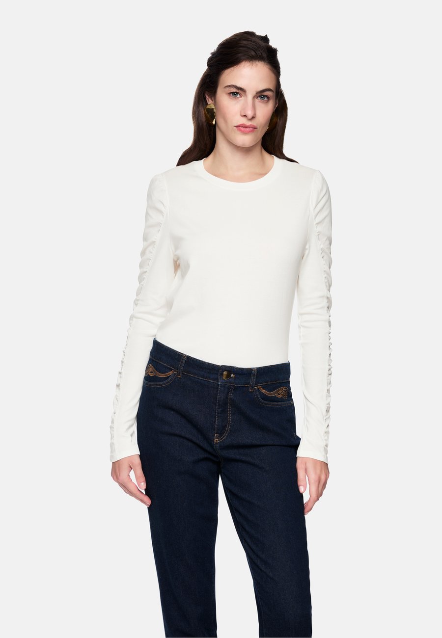 Топ Marc Cain Long sleeved top, Off-White/White
Топ Marc Cain Long sleeved top, Off-White/White