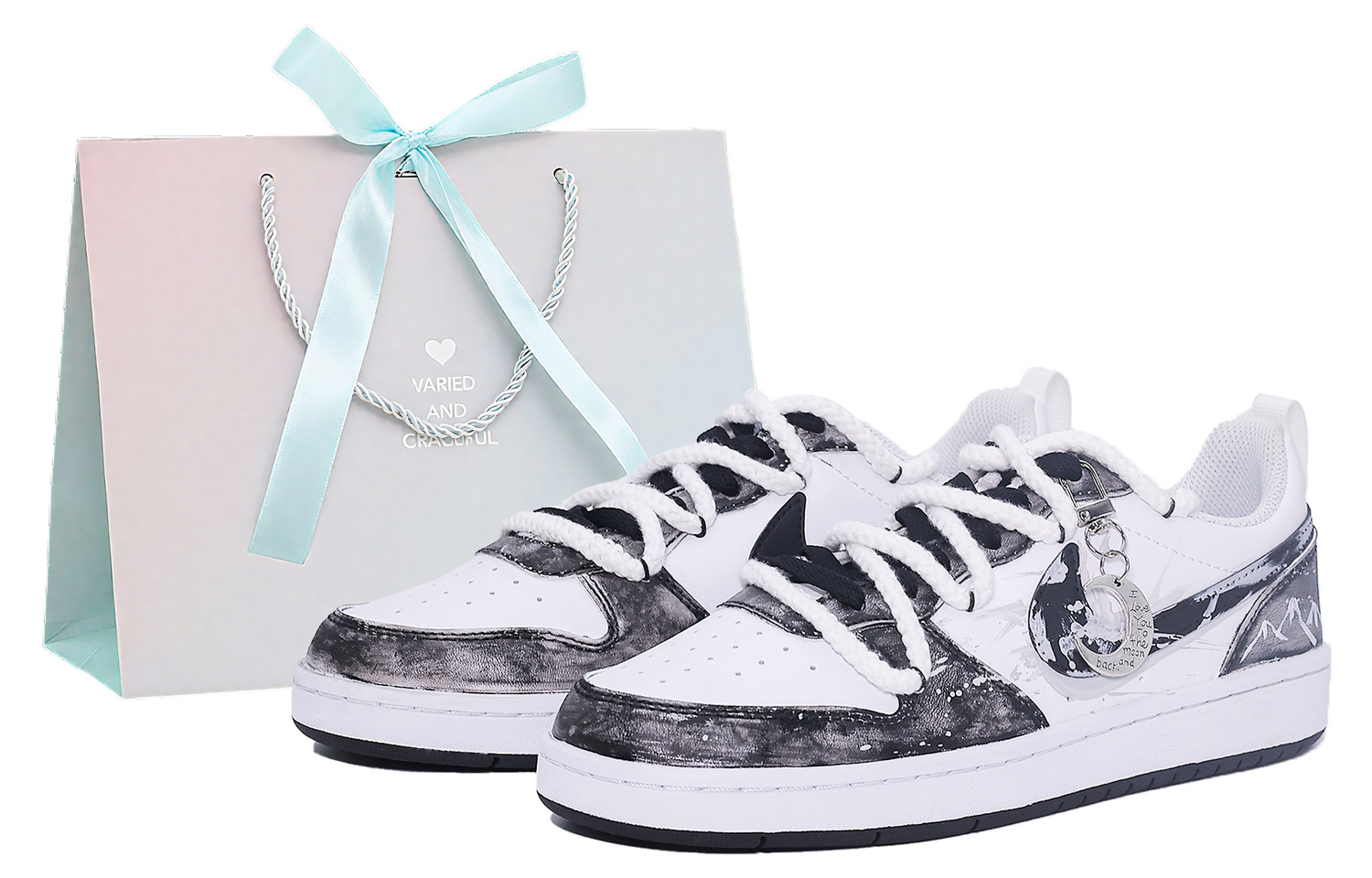 Nike Court Borough устойчивые к истиранию лоу-топ скейтборд кроссовки black white детские
Nike Court Borough устойчивые к истиранию лоу-топ скейтборд кроссовки black white детские