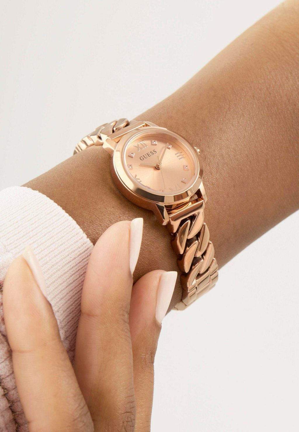 Часы CHIME Guess, цвет Rose Gold
Часы CHIME Guess, цвет Rose Gold