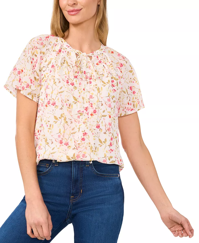 Женская блузка с воланами на рукавах и завязкой на шее CeCe, слоновая кость/кремовый
Женская блузка с воланами на рукавах и завязкой на шее CeCe, слоновая кость/кремовый