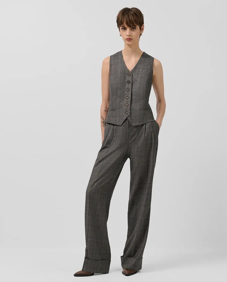 Женские брюки с защипами мужского кроя в гленчек Roberto Verino, коричневый
Женские брюки с защипами мужского кроя в гленчек Roberto Verino, коричневый