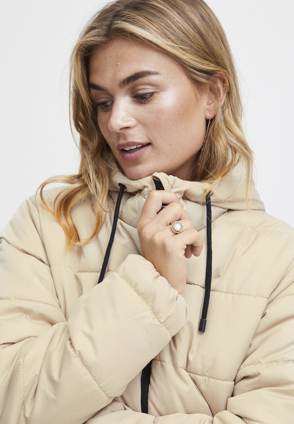 Зимнее пальто MABELLE Fransa, цвет Mottled Beige
Зимнее пальто MABELLE Fransa, цвет Mottled Beige