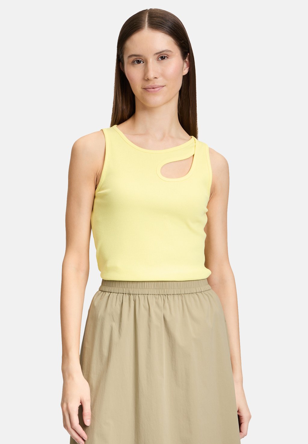 Топ BASIC MIT RUNDHALSAUSSCHNITT Cartoon, светло-желтый
Топ BASIC MIT RUNDHALSAUSSCHNITT Cartoon, светло-желтый