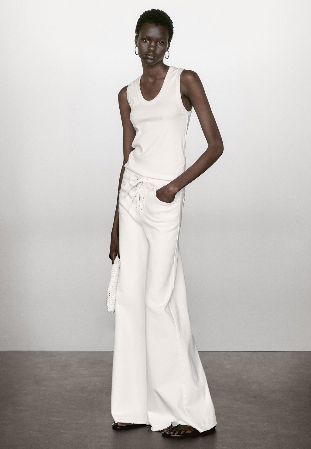 Топ Massimo Dutti, белый
Топ Massimo Dutti, белый