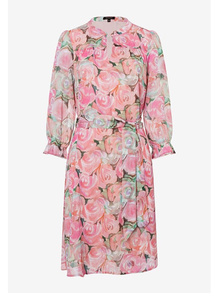 Короткое платье More & More
Короткое платье More & More