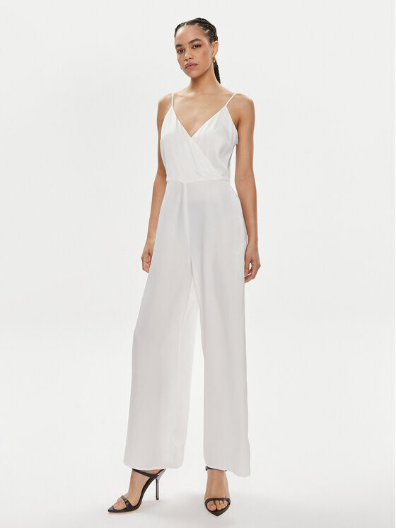 Комбинезон стандартного кроя Vila, белый
Комбинезон стандартного кроя Vila, белый