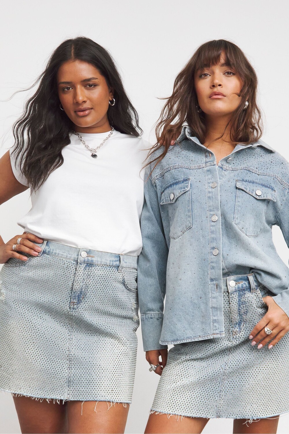 Мини юбка с легким потертостом и отделкой Simply Be, синий
Мини юбка с легким потертостом и отделкой Simply Be, синий