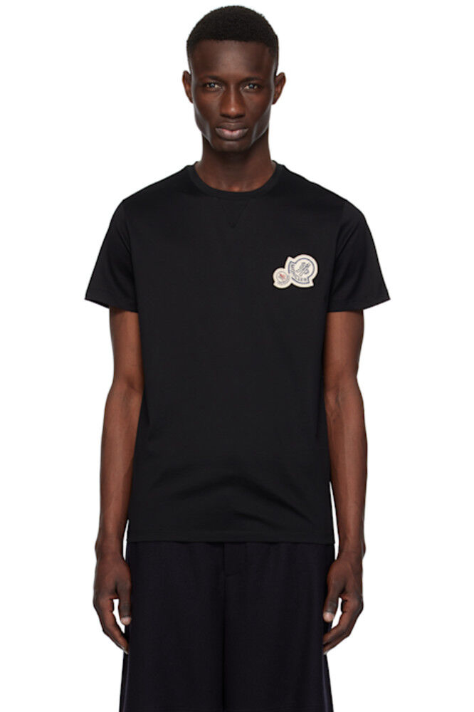 Черная хлопковая футболка с нашивкой с двойным логотипом Moncler
Черная хлопковая футболка с нашивкой с двойным логотипом Moncler