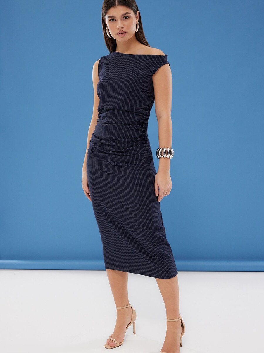 Платье Trendyol, морской синий
Платье Trendyol, морской синий