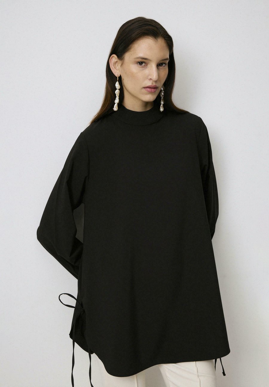 Блуза Touché Privé TIE DETAILED, Anthracite/Black
Блуза Touché Privé TIE DETAILED, Anthracite/Black