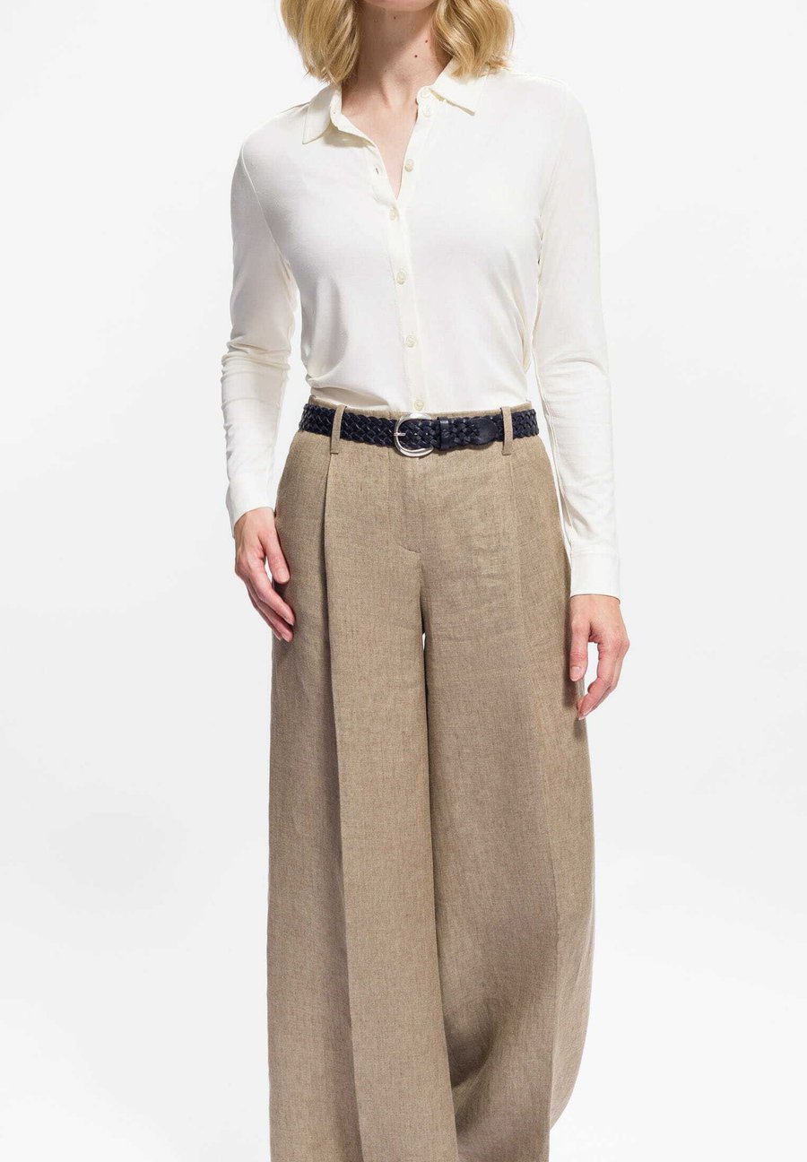 Ремень Tamaris MIT SCHLIESSE IN POLIERTEM, Nachtblau /Dark Blue
Ремень Tamaris MIT SCHLIESSE IN POLIERTEM, Nachtblau /Dark Blue