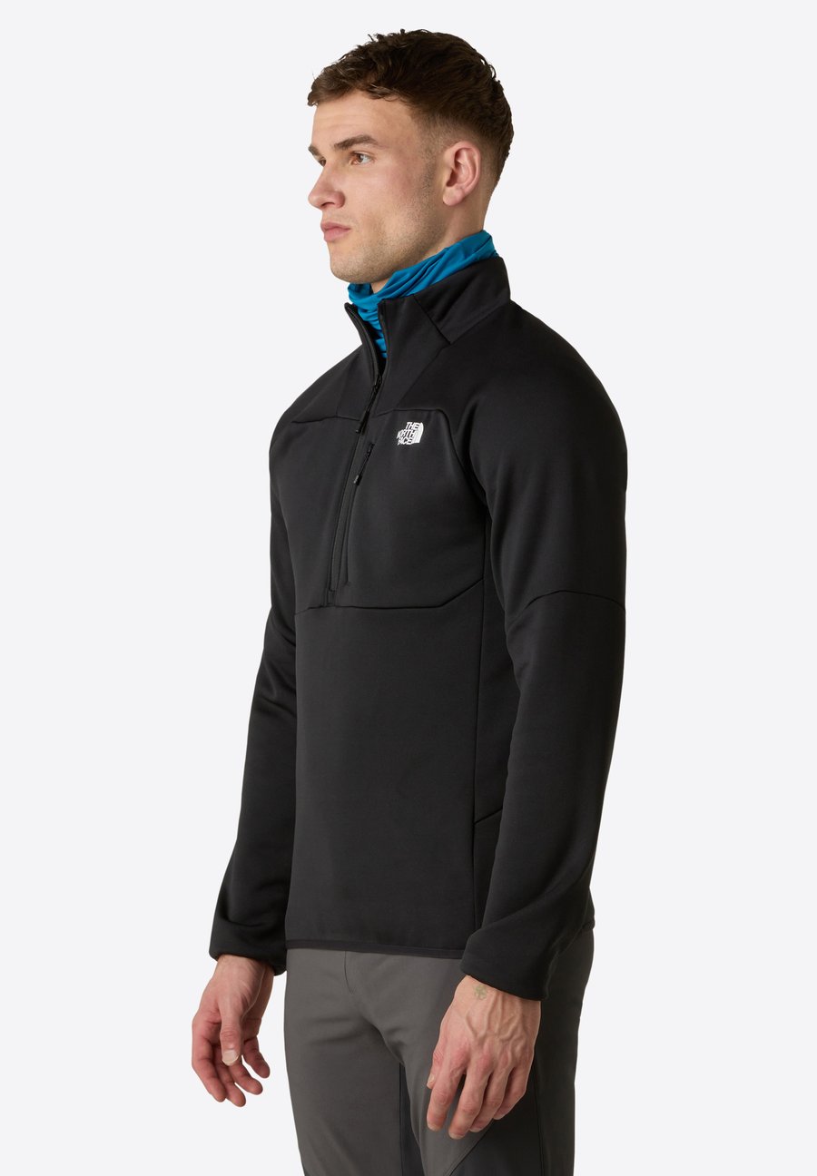 Джемпер The North Face M METEORA 1/4 ZIP FLEECE, Tnf Black/Black
Джемпер The North Face M METEORA 1/4 ZIP FLEECE, Tnf Black/Black