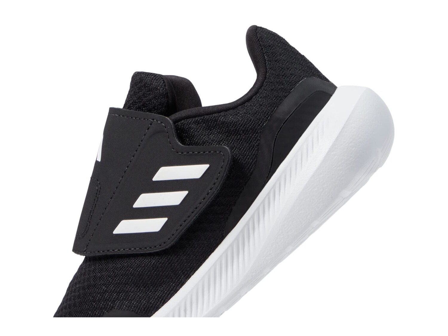 Кроссовки adidas Kids Run Falcon 3.0 (Toddler)
Кроссовки adidas Kids Run Falcon 3.0 (Toddler)