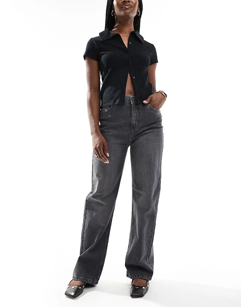 Джинсы прямого кроя DTT Liv dad темно-серого цвета Don't Think Twice
Джинсы прямого кроя DTT Liv dad темно-серого цвета Don't Think Twice