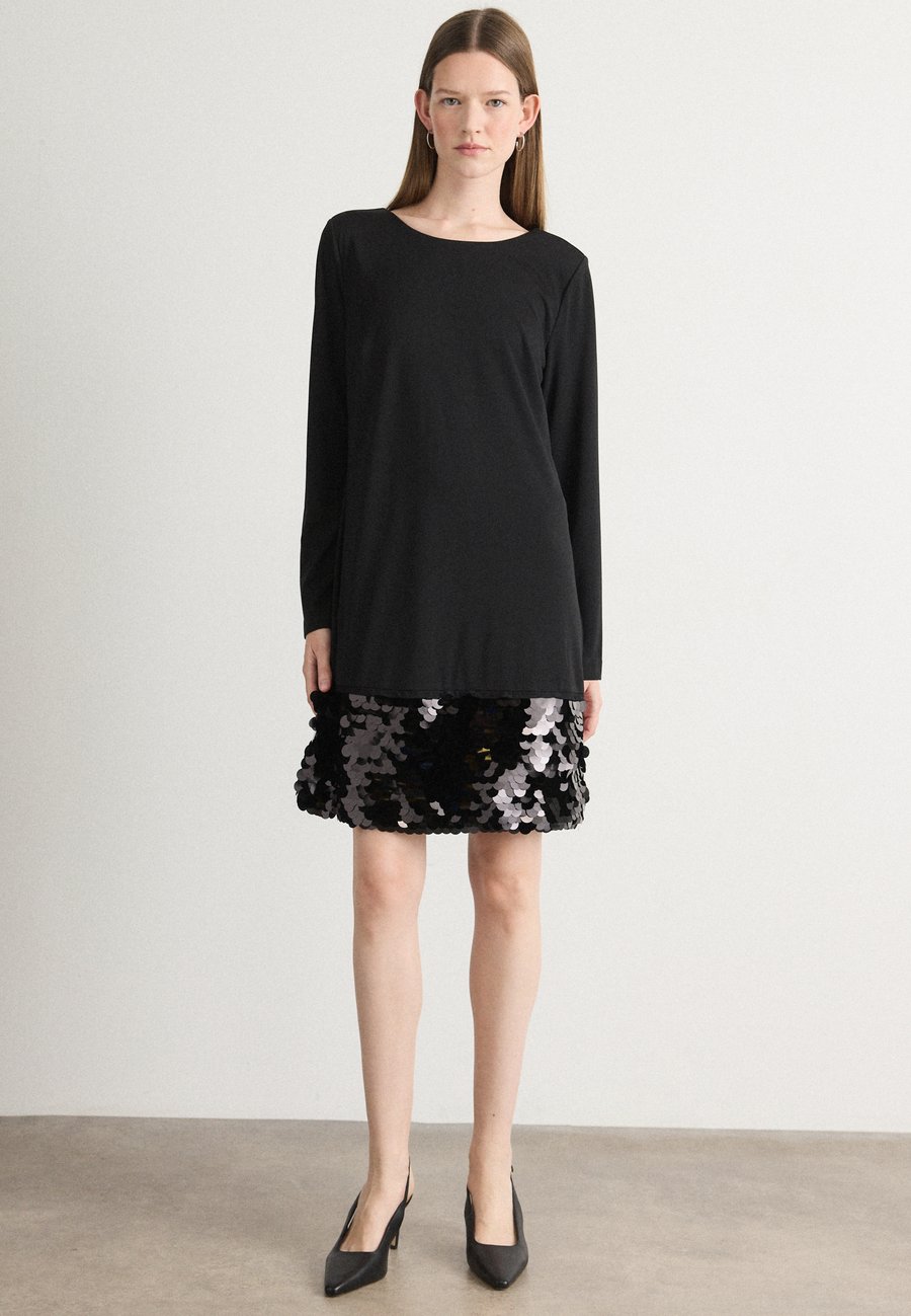 Платье DKNY SHIFT, Black
Платье DKNY SHIFT, Black