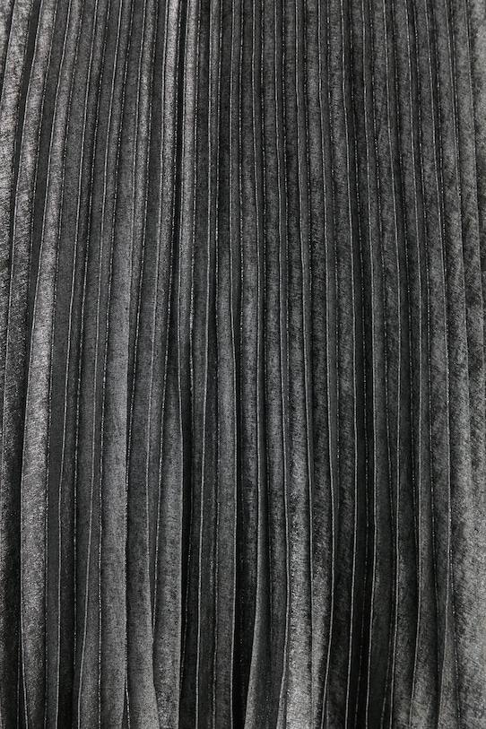 Юбка United Colors Of Benetton, серебряный
Юбка United Colors Of Benetton, серебряный