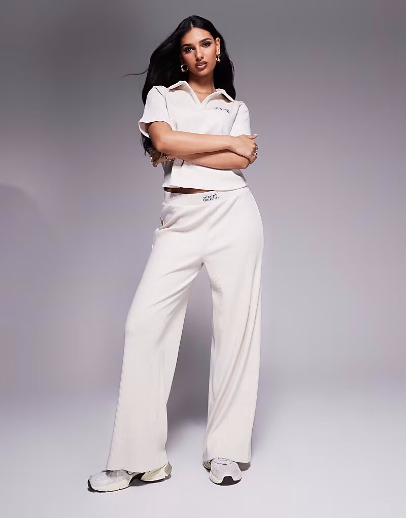 Широкие брюки в рубчик Weekend Collective белого цвета Asos Weekend Collective
Широкие брюки в рубчик Weekend Collective белого цвета Asos Weekend Collective