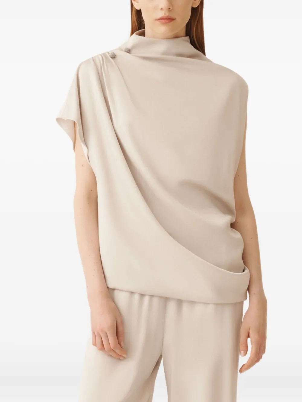 Топ с драпировкой и воротником-стойкой Fabiana Filippi, нейтральный
Топ с драпировкой и воротником-стойкой Fabiana Filippi, нейтральный