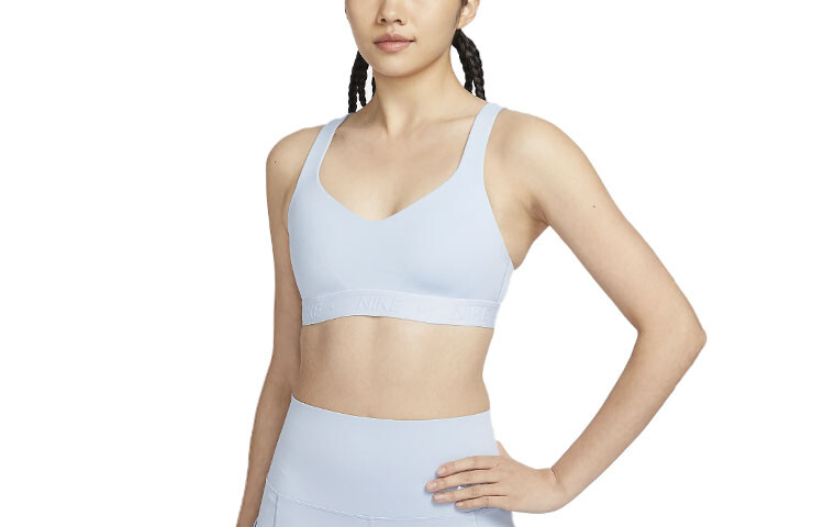 Спортивное нижнее белье женское светло-голубое Nike
Спортивное нижнее белье женское светло-голубое Nike