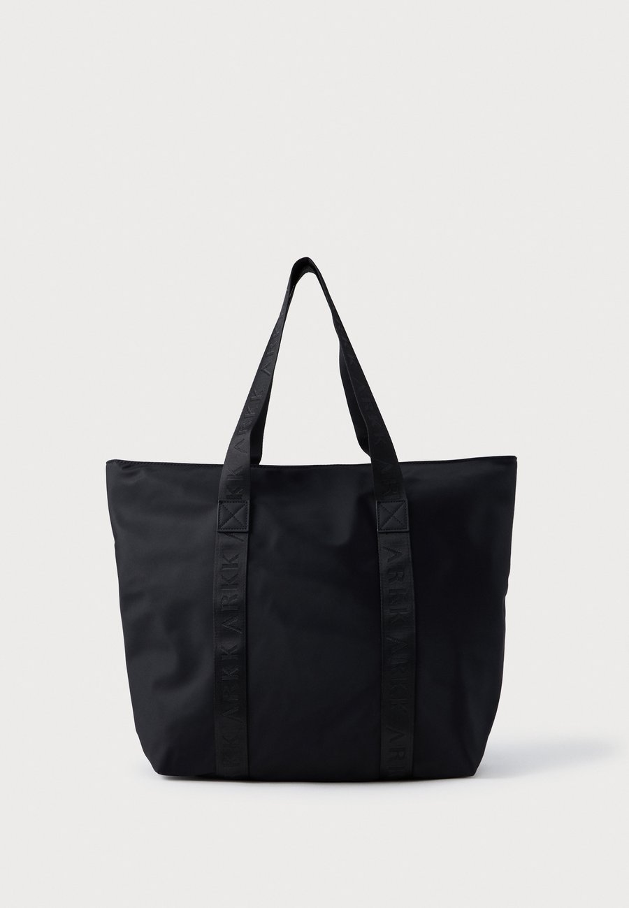 Сумка-шоппер ARKK Copenhagen SHOPPER BAG UNISEX, Black
Сумка-шоппер ARKK Copenhagen SHOPPER BAG UNISEX, Black