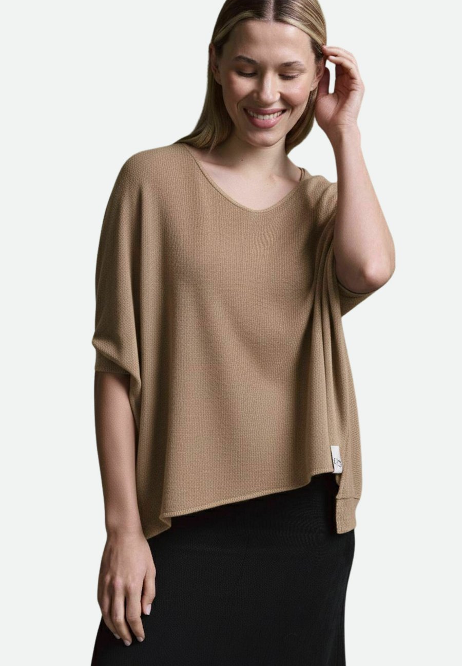 Футболка Cotton Candy V-NECK, Braun/Brown
Футболка Cotton Candy V-NECK, Braun/Brown