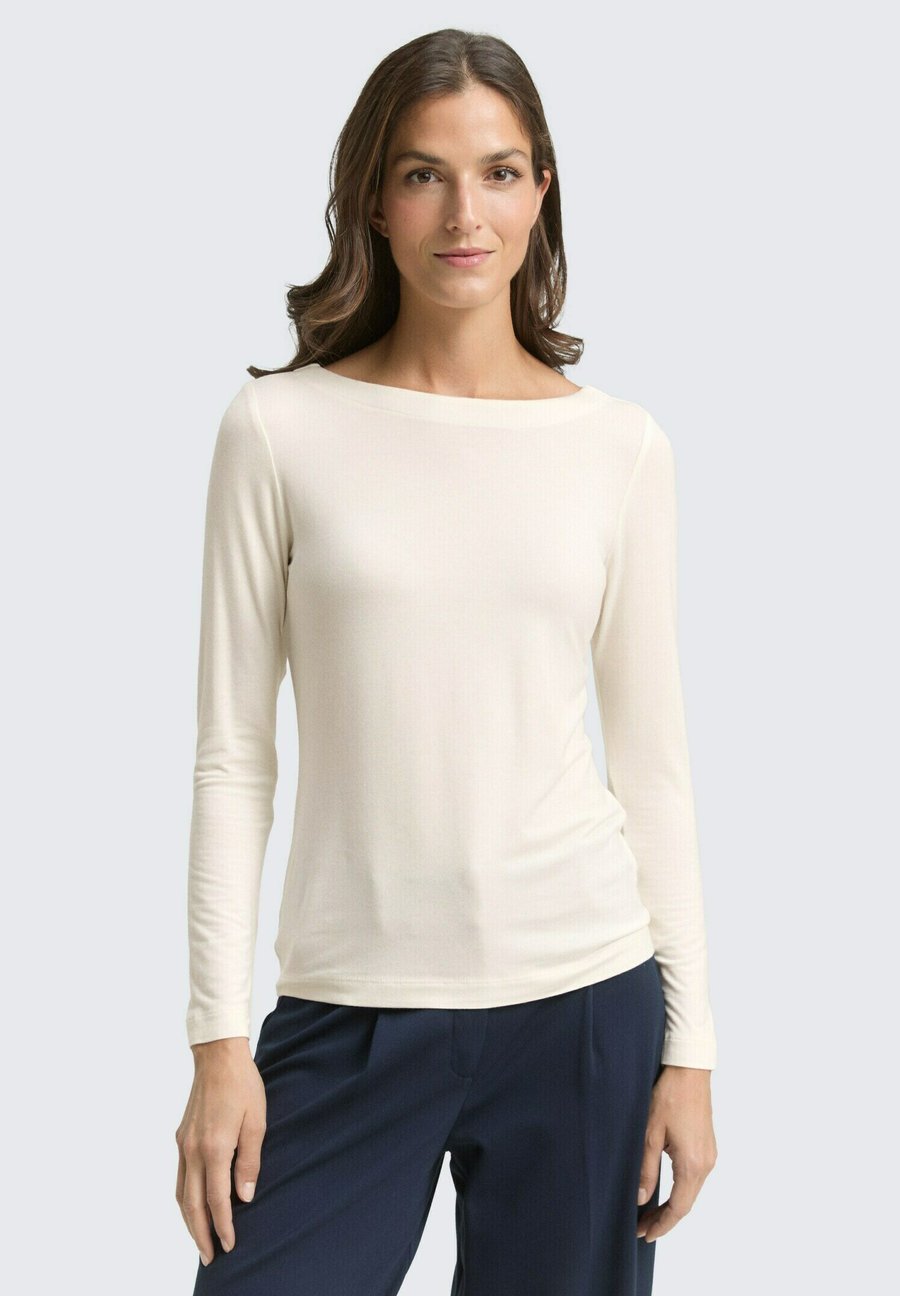 Топ TOM TAILOR SLIM FIT LANGARM MIT U-BOOT-AUSSCHNITT, Whisper White/Off-White
Топ TOM TAILOR SLIM FIT LANGARM MIT U-BOOT-AUSSCHNITT, Whisper White/Off-White