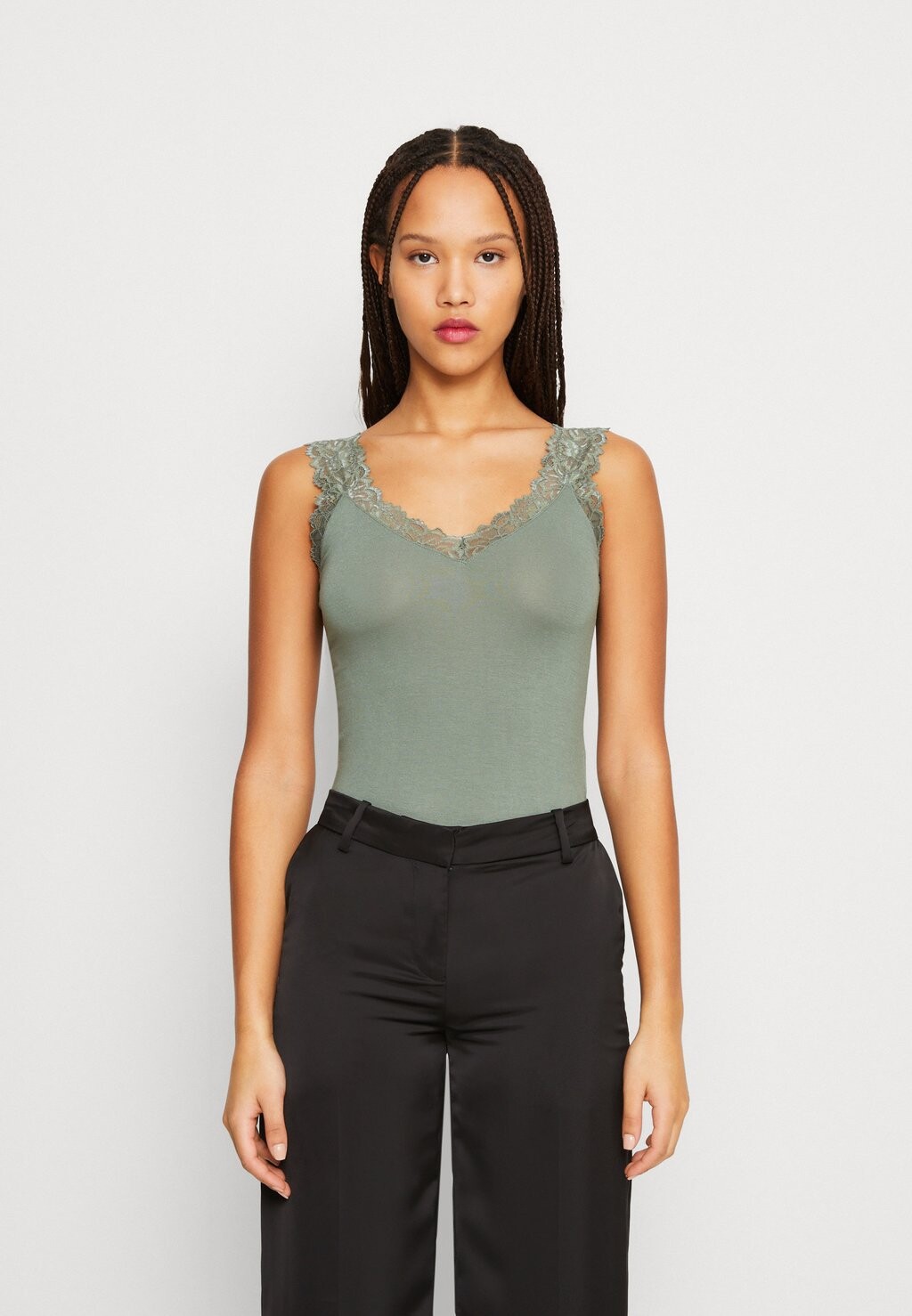 Топ Vero Moda
Топ Vero Moda