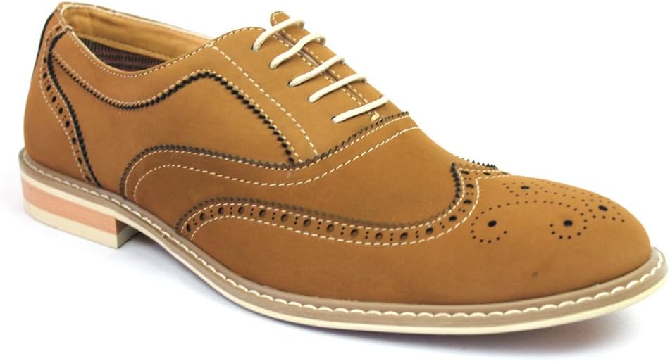 Мужские классические туфли Ferro Aldo Brown с брогированием и современными деталями M139001
Мужские классические туфли Ferro Aldo Brown с брогированием и современными деталями M139001