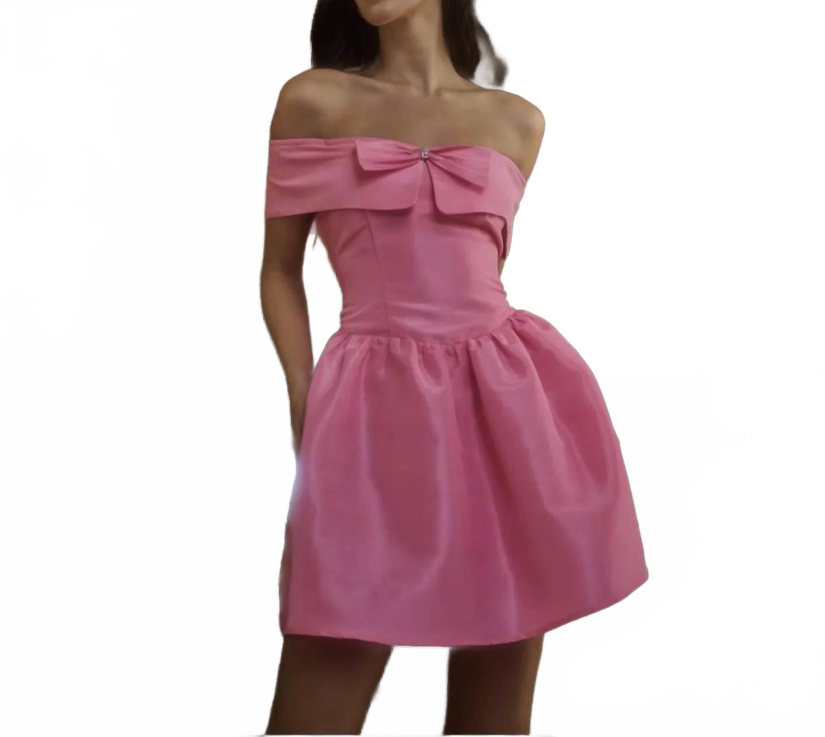 SUGARLIPS Мини-платье Madelyn розового цвета
SUGARLIPS Мини-платье Madelyn розового цвета