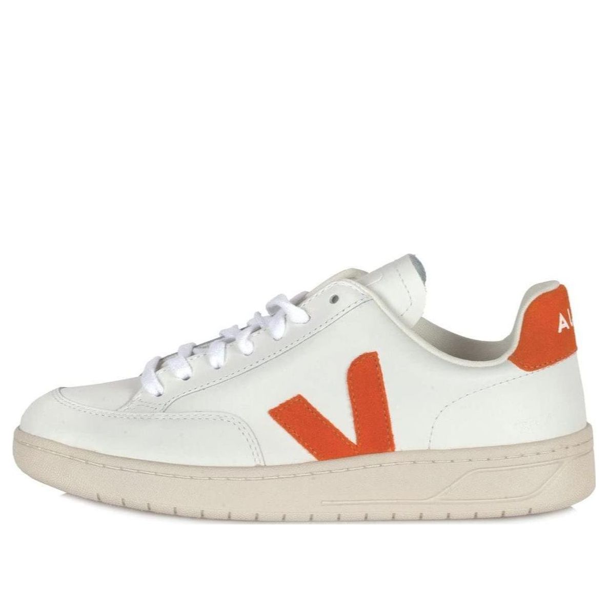 Кроссовки Veja V-12 Leather 'White Pumpkin'
Кроссовки Veja V-12 Leather 'White Pumpkin'