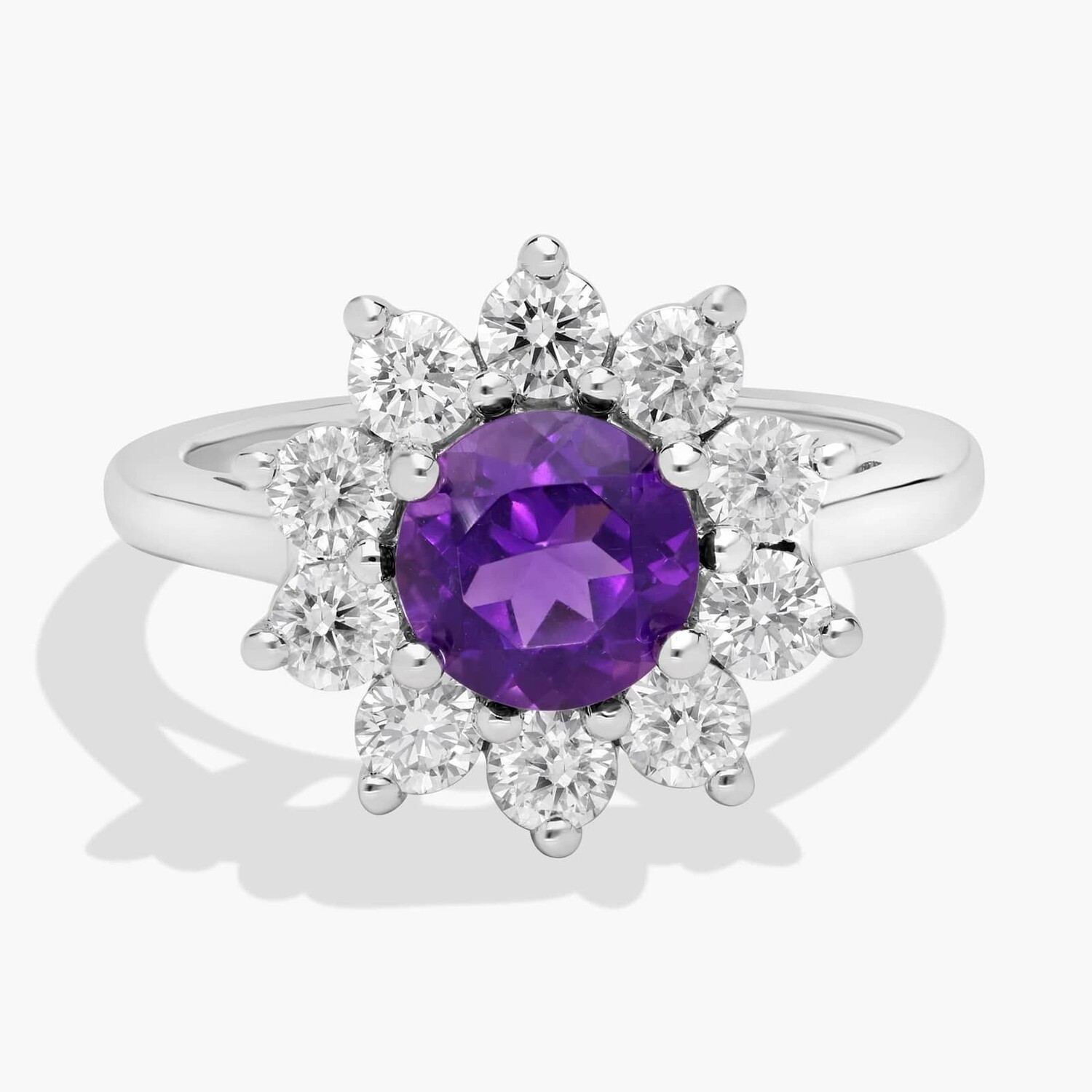 Кольцо Halo с круглым аметистом и бриллиантами из 14-каратного белого золота Blue Nile