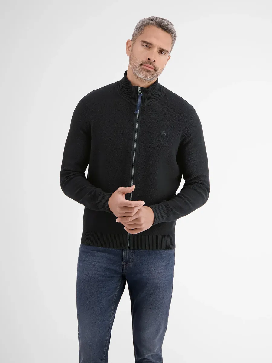 Кардиган LERROS "Кардиган LERROS с воротником стойкой", черный
Кардиган LERROS "Кардиган LERROS с воротником стойкой", черный