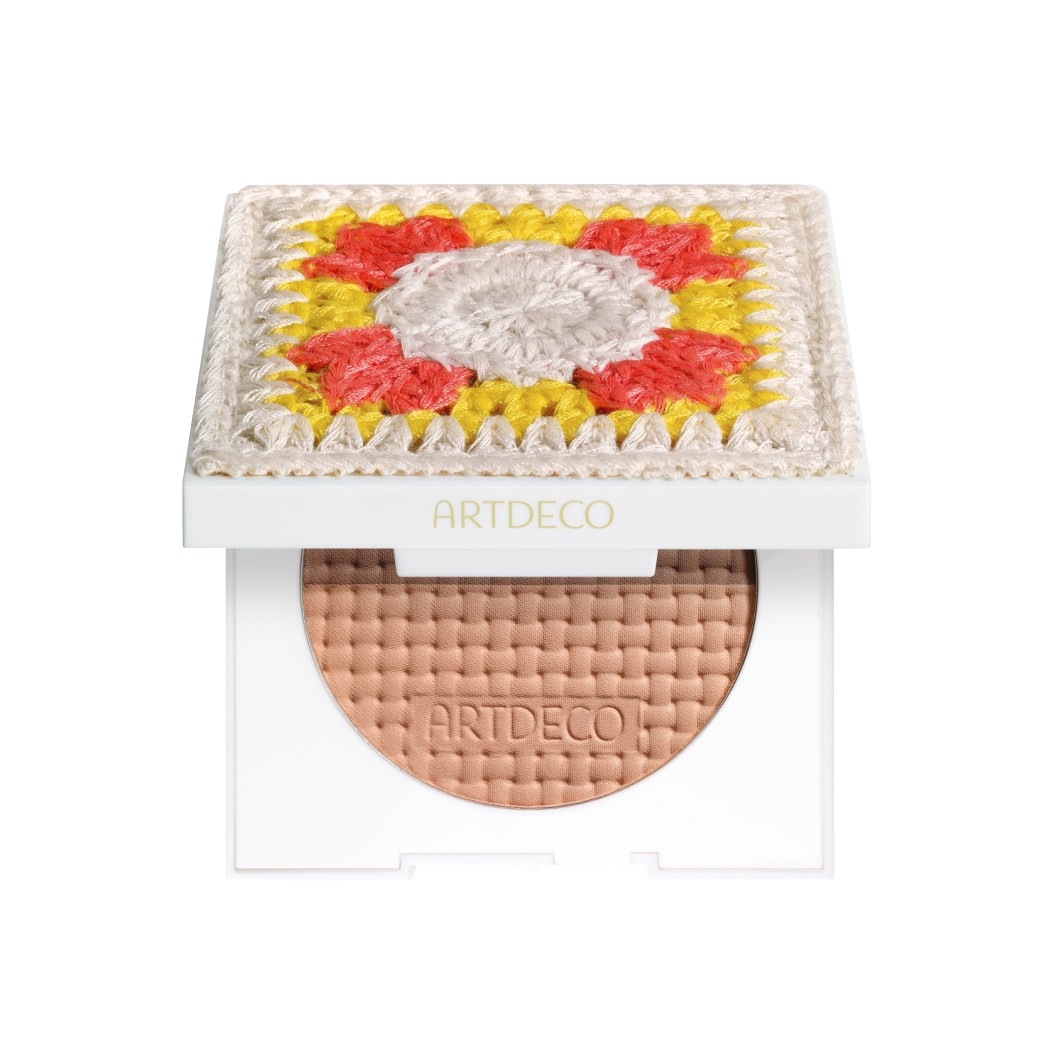 Бронзер golden breeze on the french riviera bronzing powder Artdeco, st.tropez tan, вес 9 гр.
Бронзер golden breeze on the french riviera bronzing powder Artdeco, st.tropez tan, вес 9 гр.