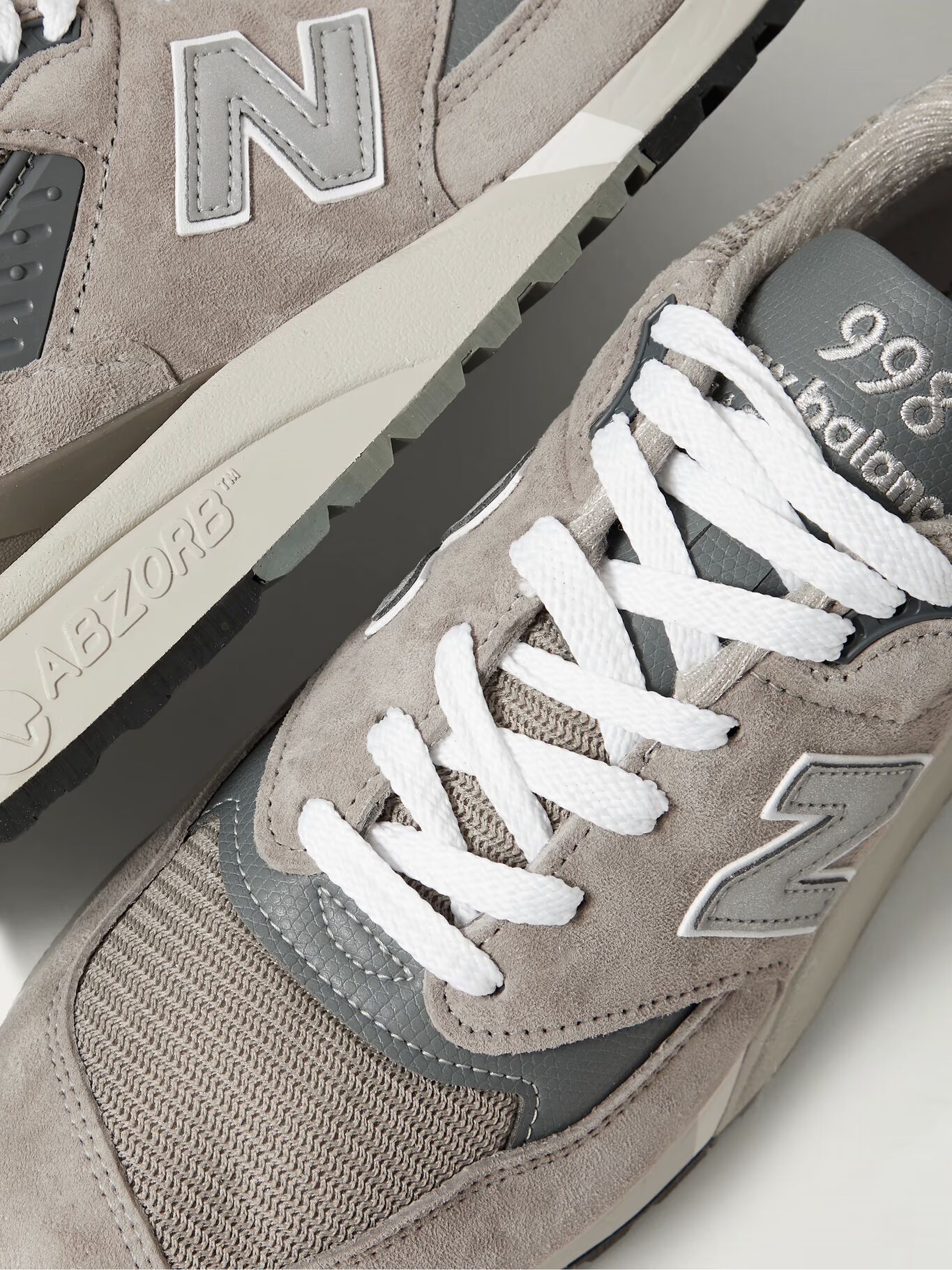 Кроссовки 998 Core из кожи, сетки и замши с резиновой отделкой NEW BALANCE, серый
Кроссовки 998 Core из кожи, сетки и замши с резиновой отделкой NEW BALANCE, серый