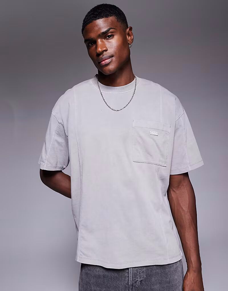 Футболка HUGO BLUE Naimos с карманом черного цвета
Футболка HUGO BLUE Naimos с карманом черного цвета