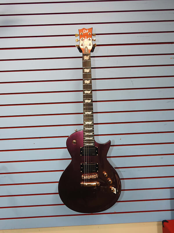 Электрогитара ESP LTD EC-1000 Gold Andromeda
Электрогитара ESP LTD EC-1000 Gold Andromeda