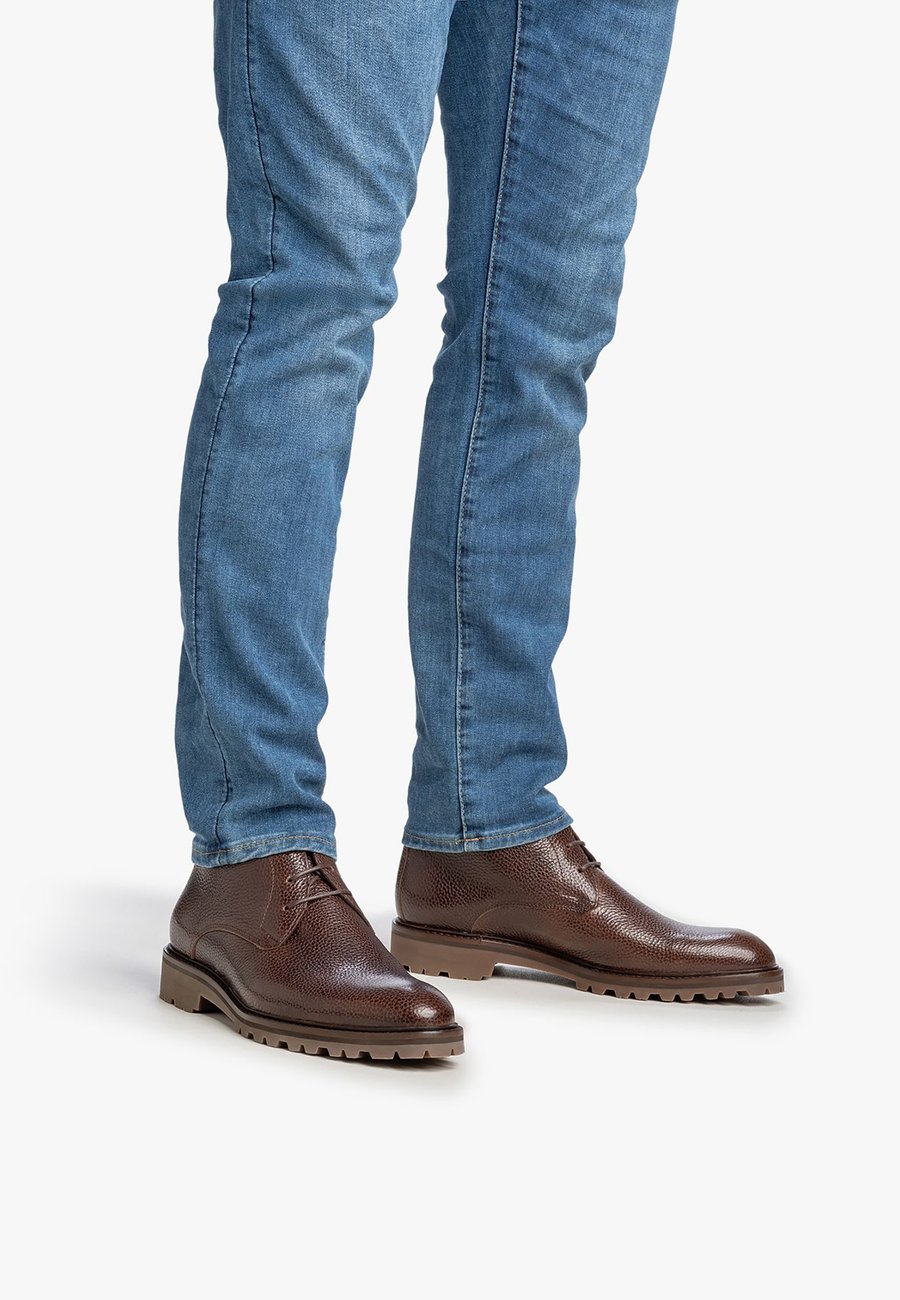 Ботинки Floris van Bommel Lace-up ankle boots, Brown
Ботинки Floris van Bommel Lace-up ankle boots, Brown