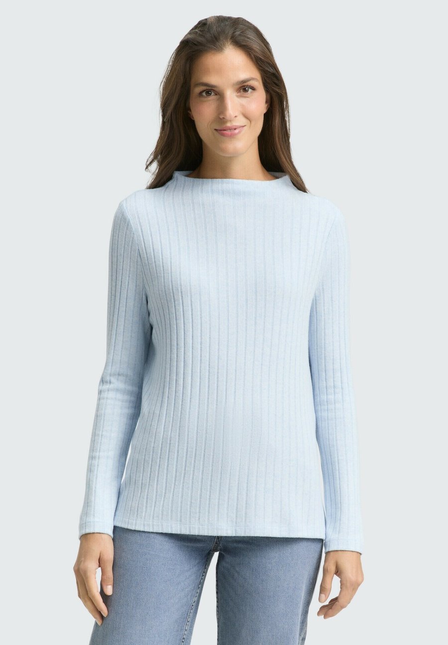 Топ TOM TAILOR COSY MIT STEHKRAGEN, Light Fjord Blue Melange/Blue
Топ TOM TAILOR COSY MIT STEHKRAGEN, Light Fjord Blue Melange/Blue