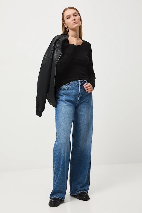 Лонгслив Medicine, черный
Лонгслив Medicine, черный